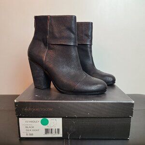 VINCE CAMUTO ‐ Leather Heel Ankle Bootie w/Box